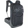 Evoc Trail Pro 10L 2 Evoc Trail Pro 10L -Fahrradladen az Evoc Trail Pro 10 L Protektor Rucksack BLACK CARBON GREY 220976 01 63c4b96c a95f 4aaf 9158 90390b3693a8